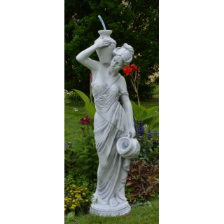 Statua in pietra bianca